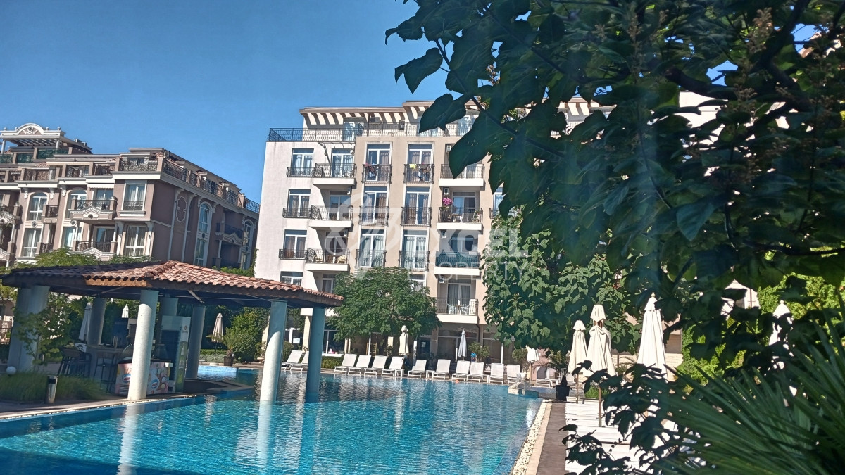 Обзаведено студио в комплeкс Даун парк- Слънчев бряг