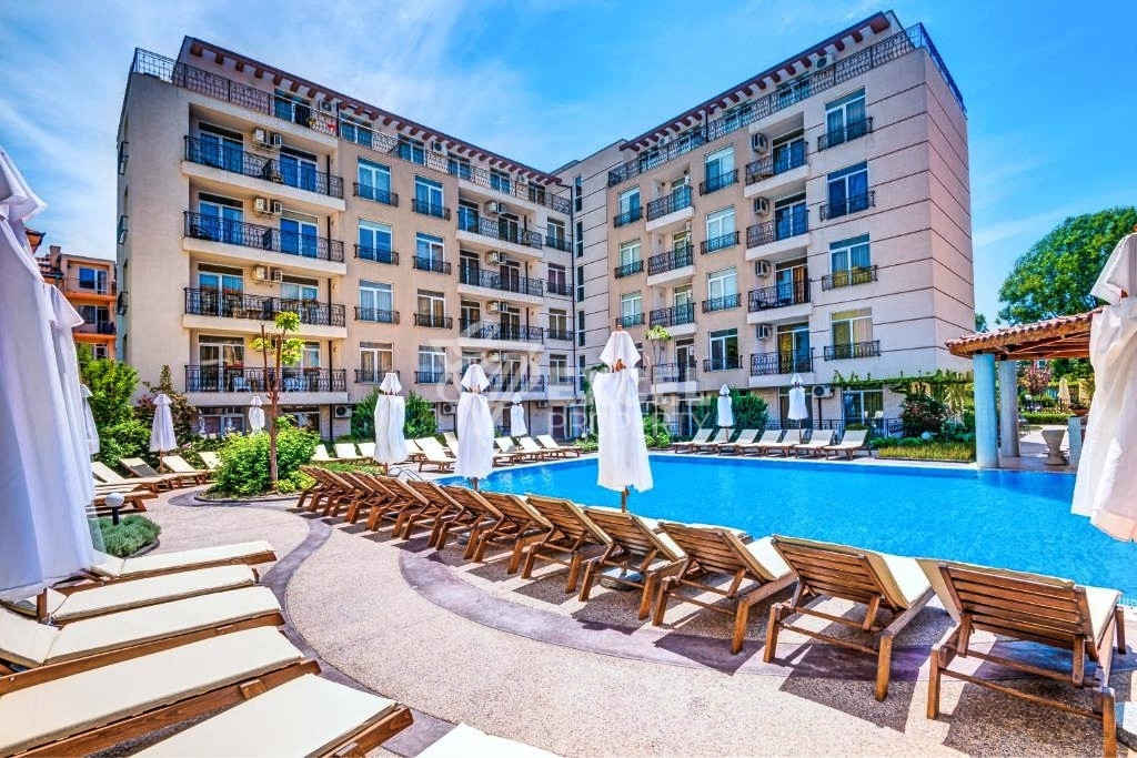 Обзаведено студио в комплeкс Даун парк- Слънчев бряг