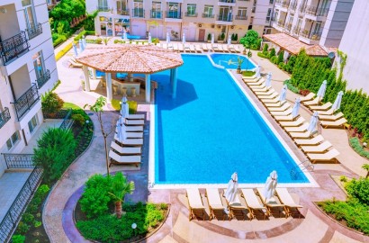 Панорамен, мебелиран имот с две спални- Даун Парк комплекс