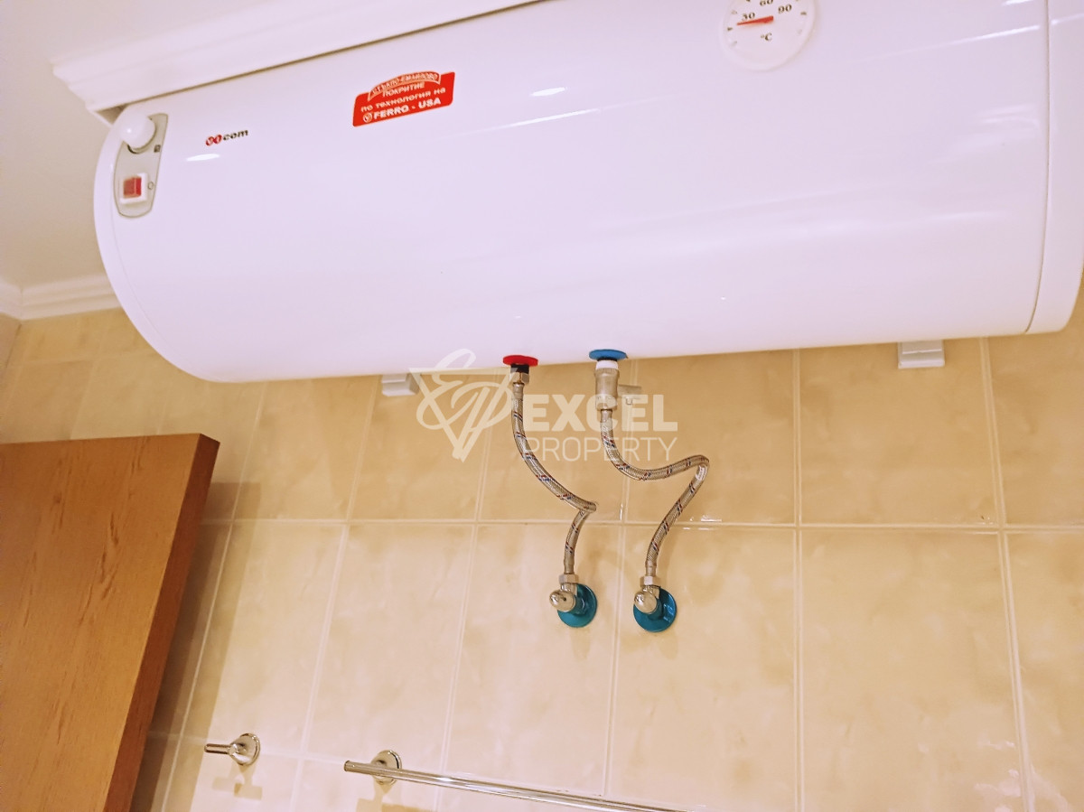 Просторен обзаведен имот с една спалня-Елените