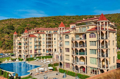 Просторен обзаведен имот с една спалня-Елените