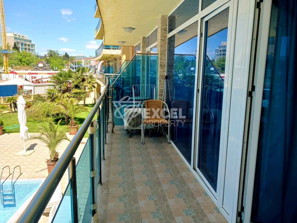 Двустаен имот на 50м от плажната ивица в Слънчев Бряг