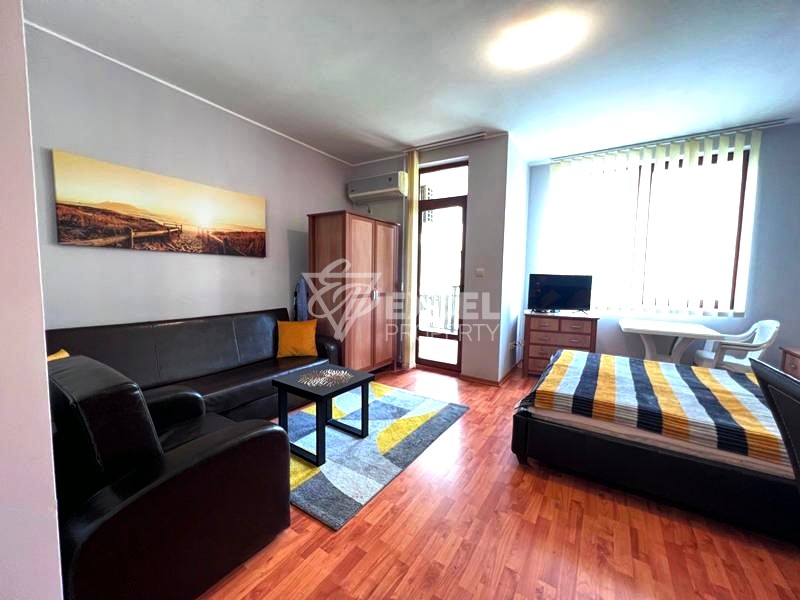 Обзаведен имот в комплекс Райска Градина - Свети Влас, първа линия