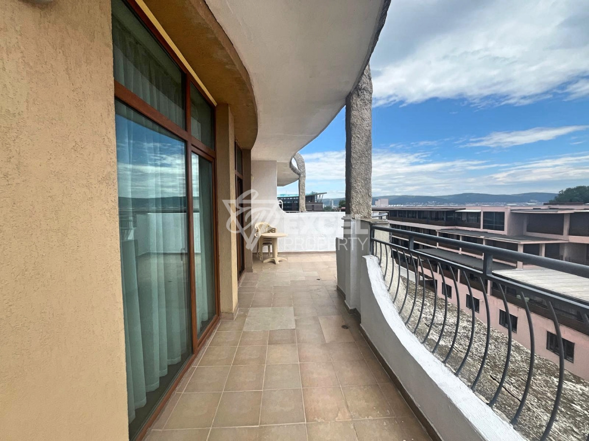 Тристаен обзаведе имот-комплекс Гренада, Слънчев Бряг