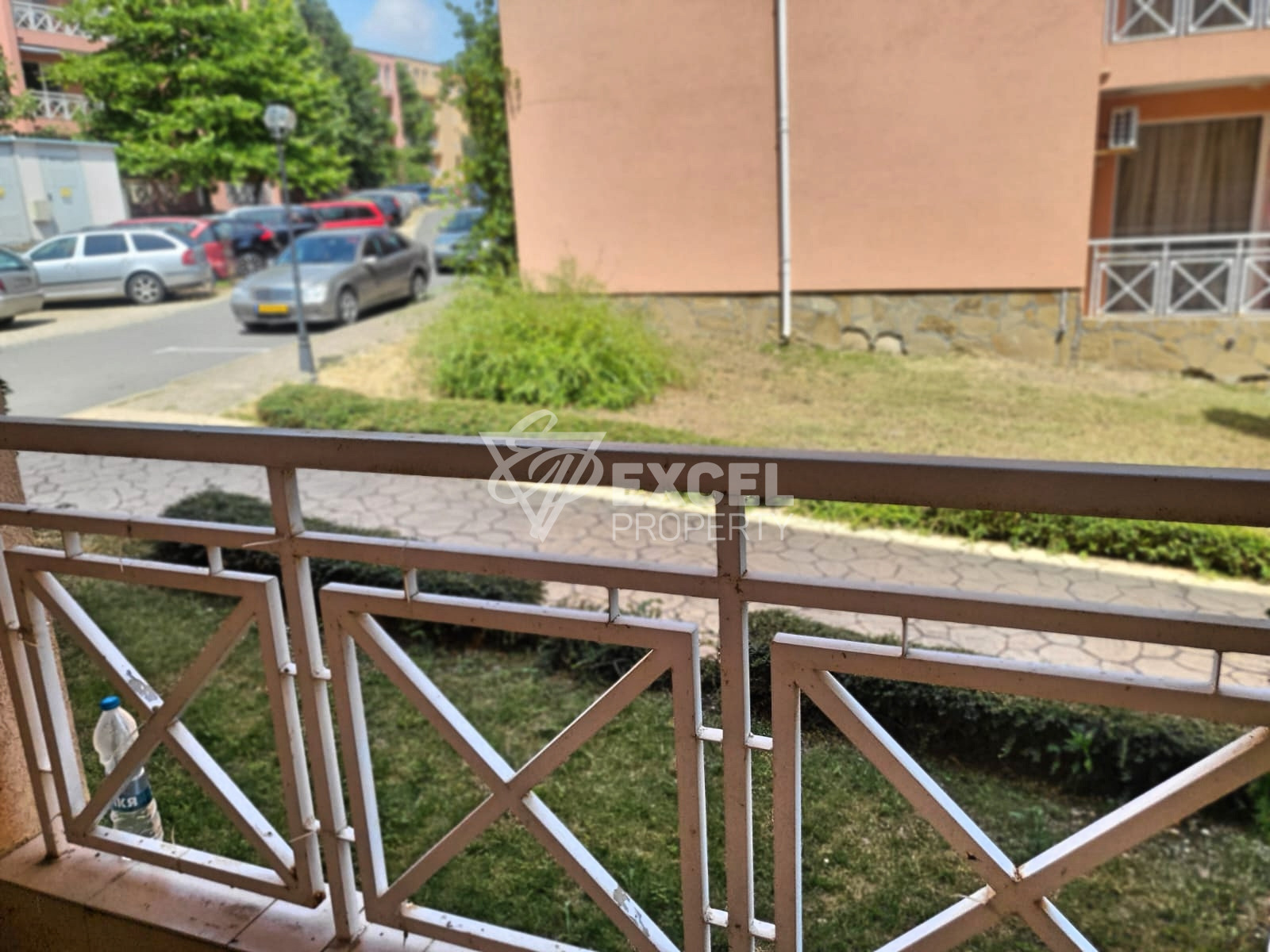 Тристаен имот на партера, с две тераси- Съни Дей 6 комплекс