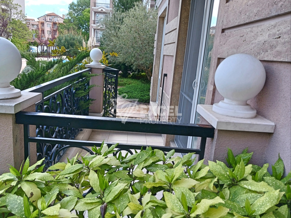 Нов апартамент с мебели- Изида Палас 1 комплекс