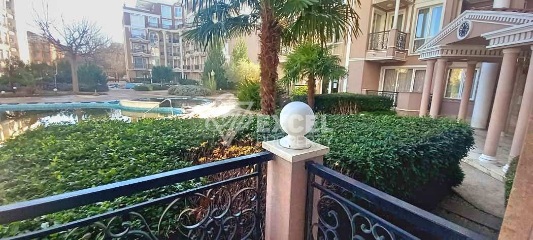 Стилен имот с джакузи,  в комплекс Изида Палас 1-Слънчев Бряг