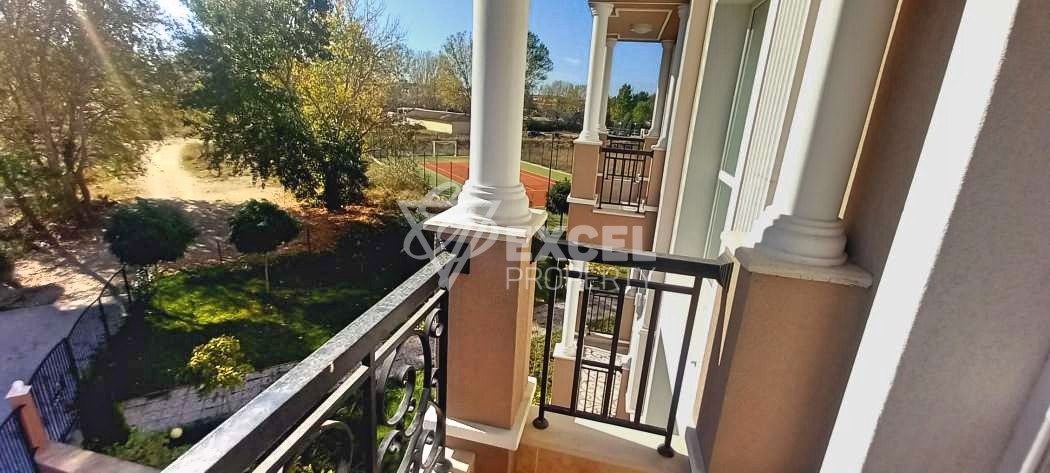 Студио с кухня, в модерен комплекс Изида Палас 2 -Слънчев Бряг