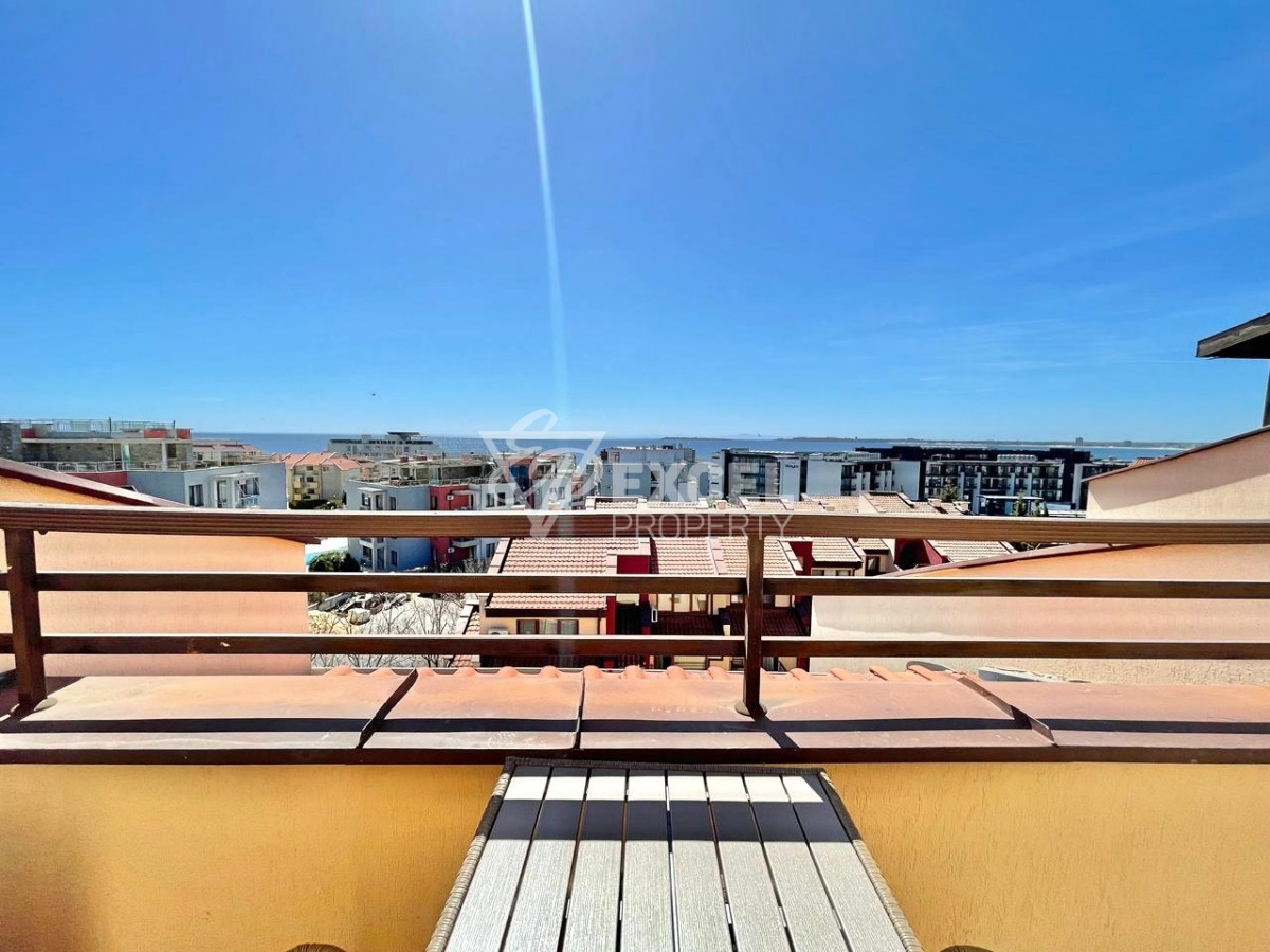 Обзаведен, стилен имот с морска гледка в Свети Влас