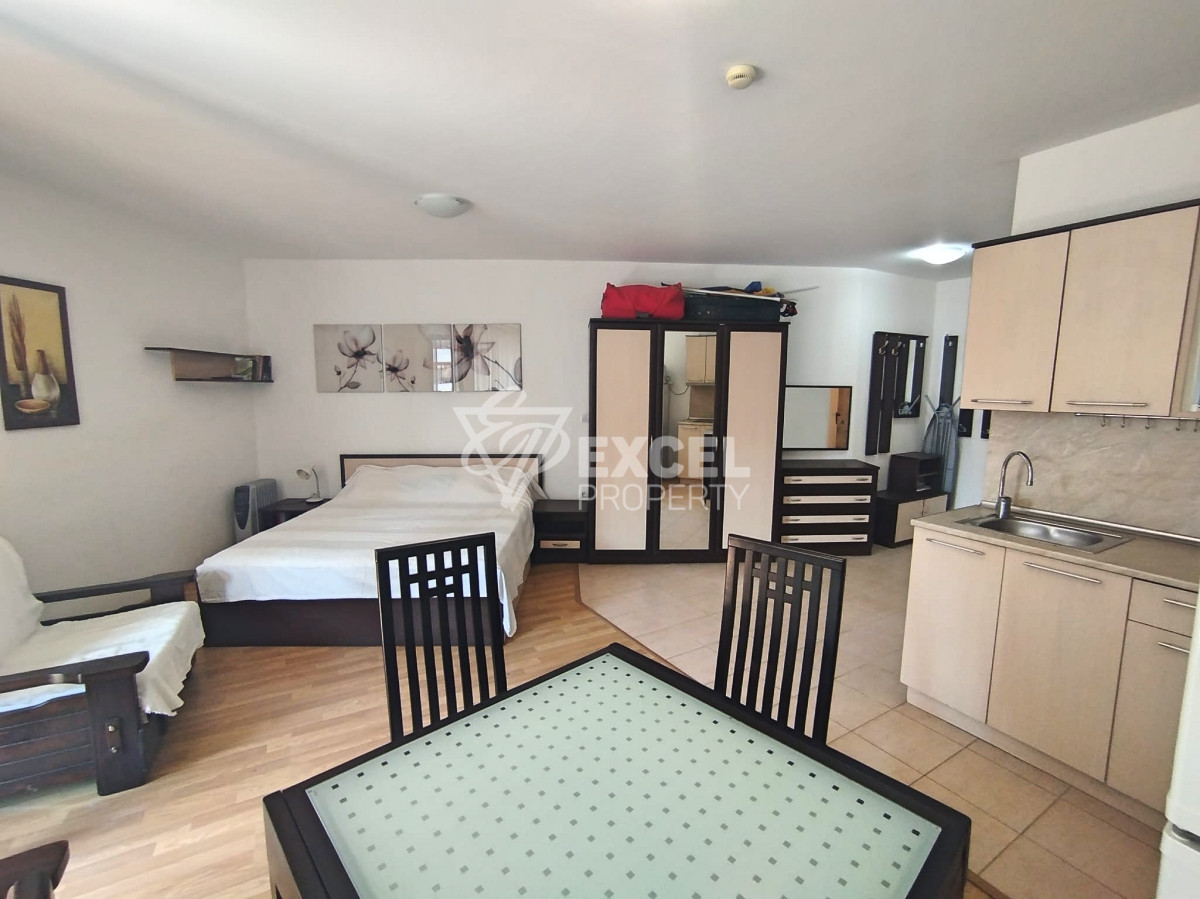 Мебелирано студио, с отделна спална зона- Марина Кейп, на 200м. от морето