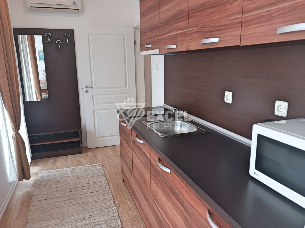 Двустаен, обзаведен имот в района на плаж Какао-Слънчев бряг