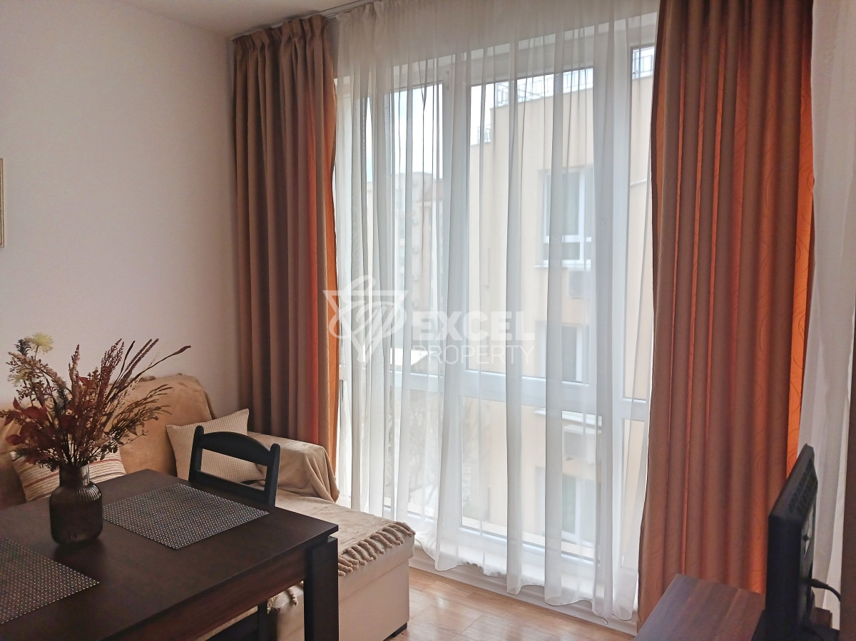 Двустаен, обзаведен имот в района на плаж Какао-Слънчев бряг