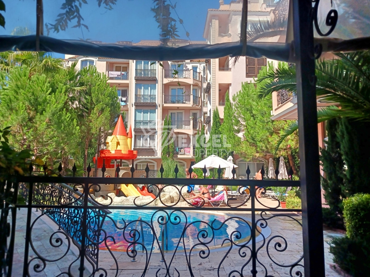 Двустаен, обзаведен имот в района на плаж Какао-Слънчев бряг