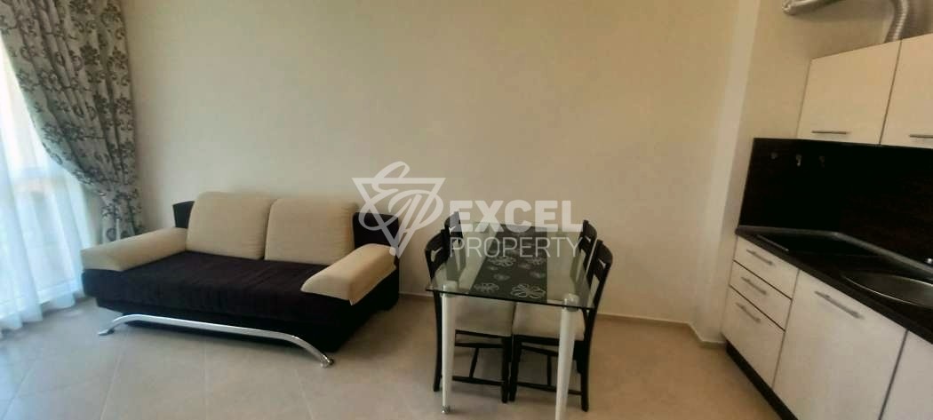 Двустаен имот в комплекс Слънце и Море, Слънчев бряг