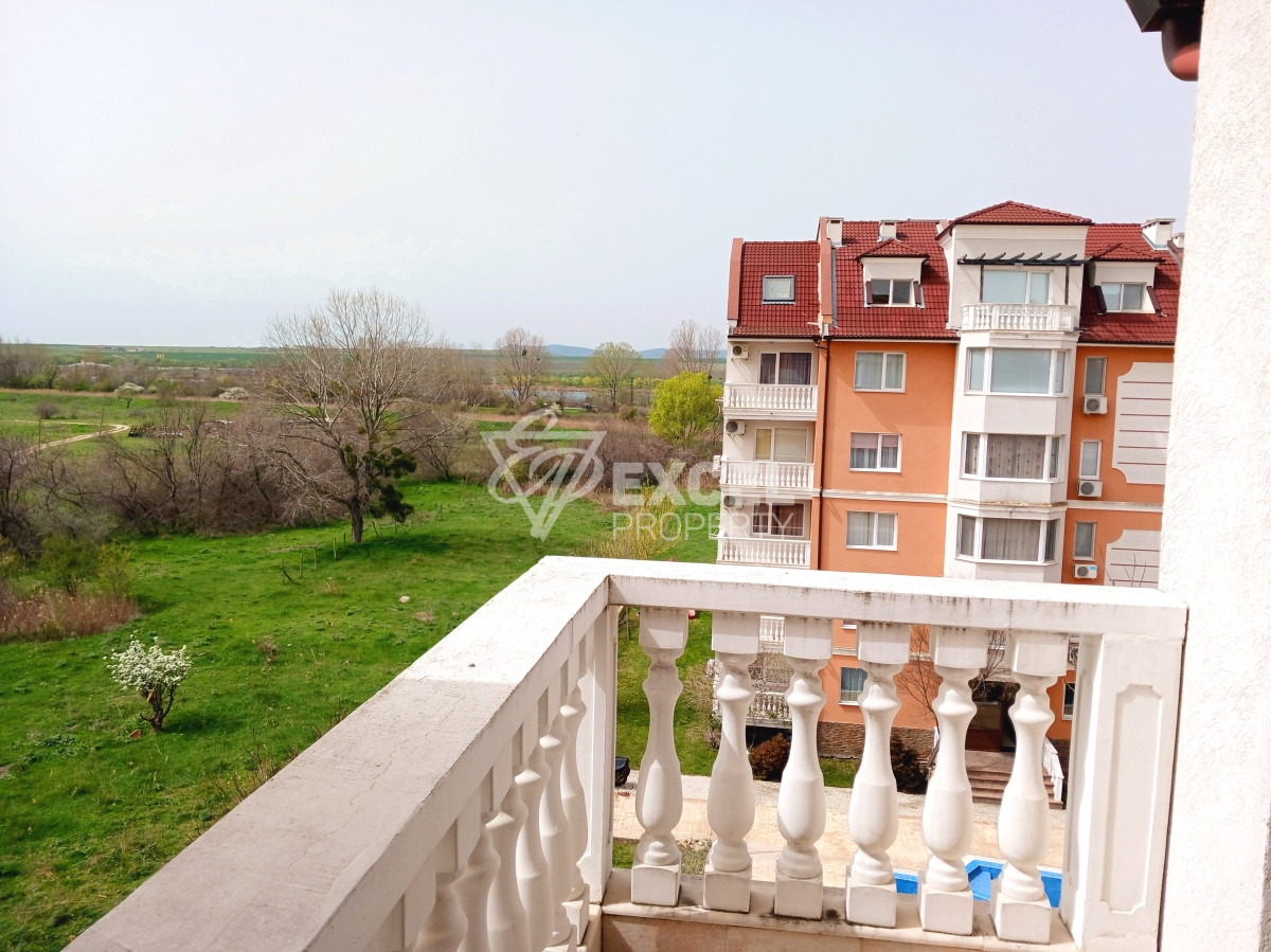 Просторен двустаен имот- мезонет, в комплекс Сий Даймънд