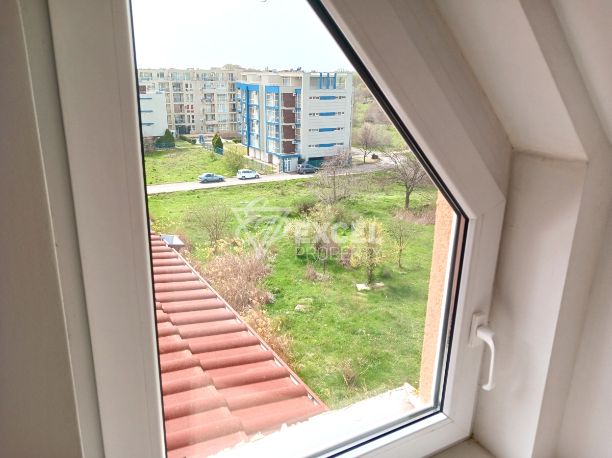 Просторен двустаен имот- мезонет, в комплекс Сий Даймънд