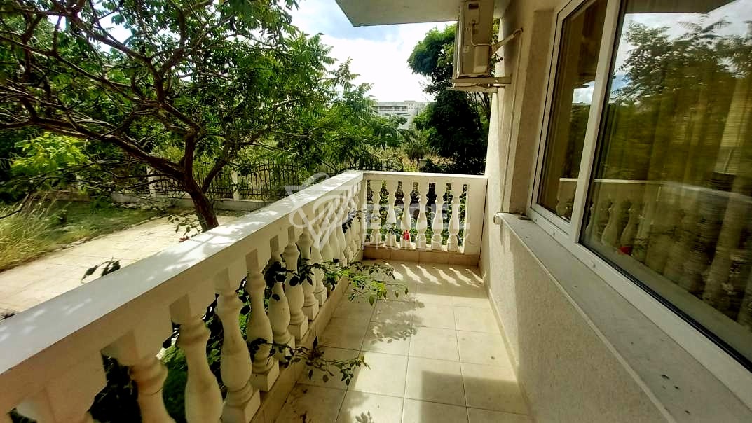 Двустаен имот с мебели в района на Какао бийч, Слънчев бряг