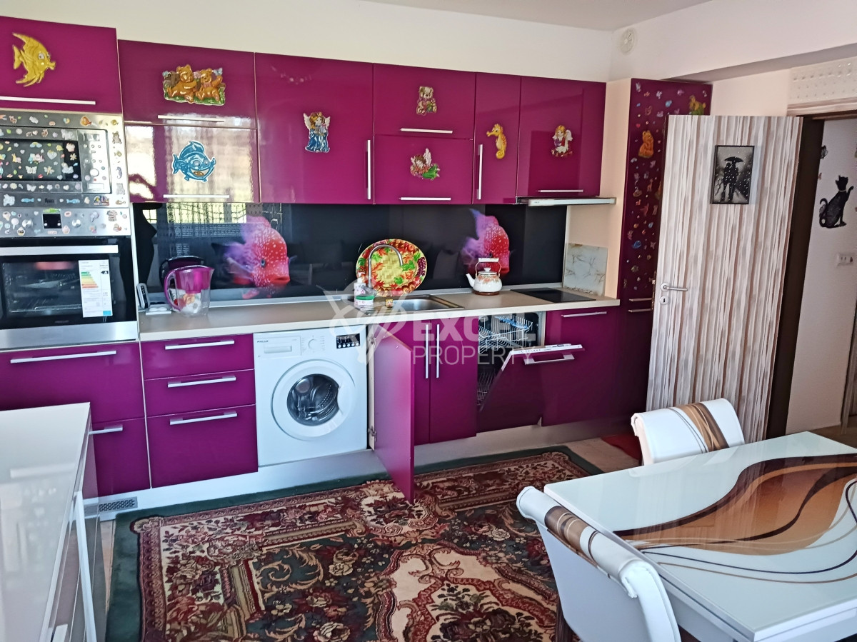 Тристаен имот с мебели, партер в района на Какао Бийч