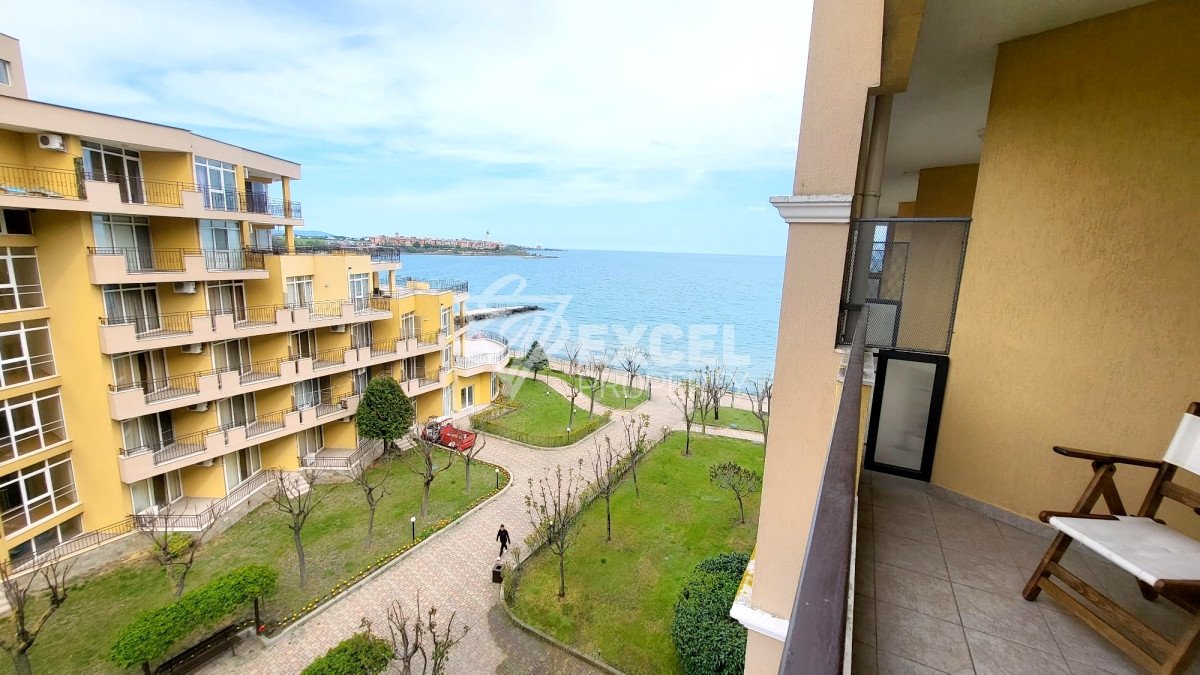 Студио на първа линия в Ахелой, подходящо за отдаване под наем