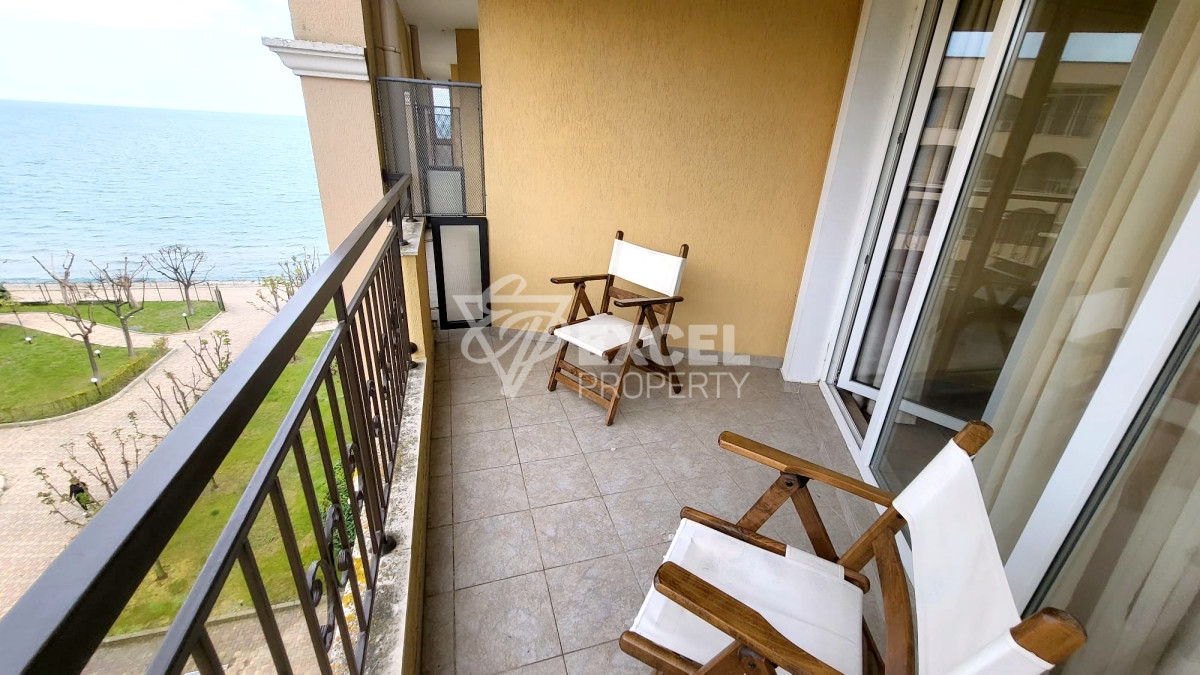 Студио на първа линия в Ахелой, подходящо за отдаване под наем