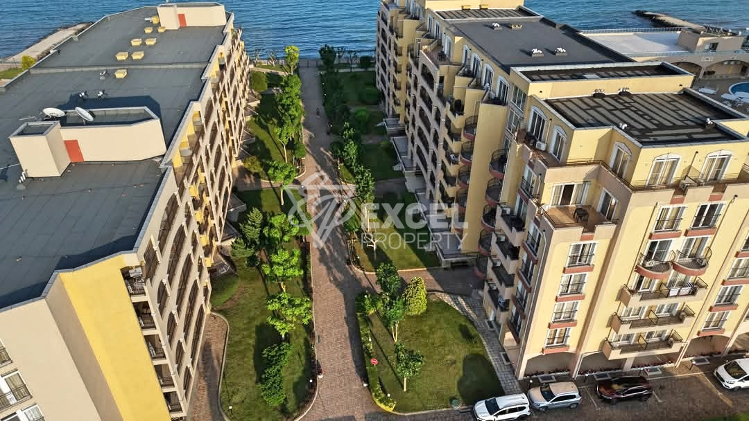 Студио на първа линия в Ахелой, подходящо за отдаване под наем