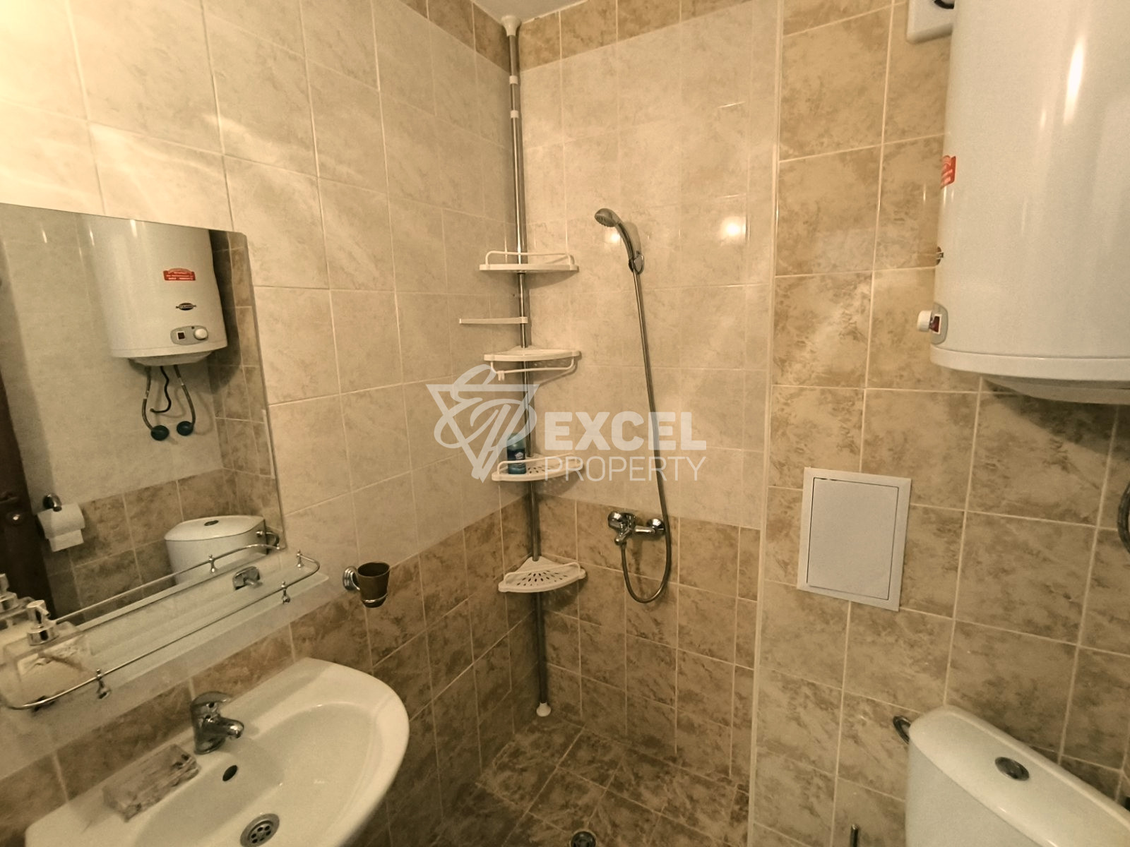 Уютно обзаведено студио с мебели и тераса в Съни Дей 6