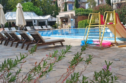 Двустаен, стилно обзаведен имот в комплекс Слънце и Море