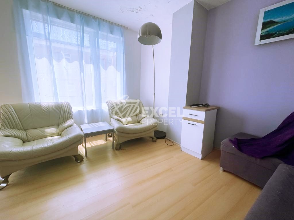 Тристаен обзаведн имот в комплекс Сани Дей 5