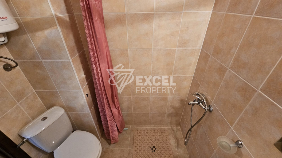 Мебелирано студио в комплекс Съни Дей 6