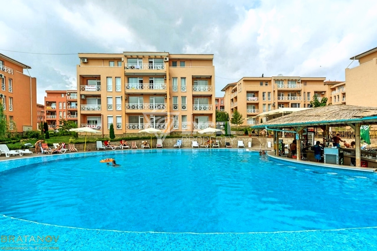 Двустаен, добре обзаведен имот в комплекс Съни Дей 6