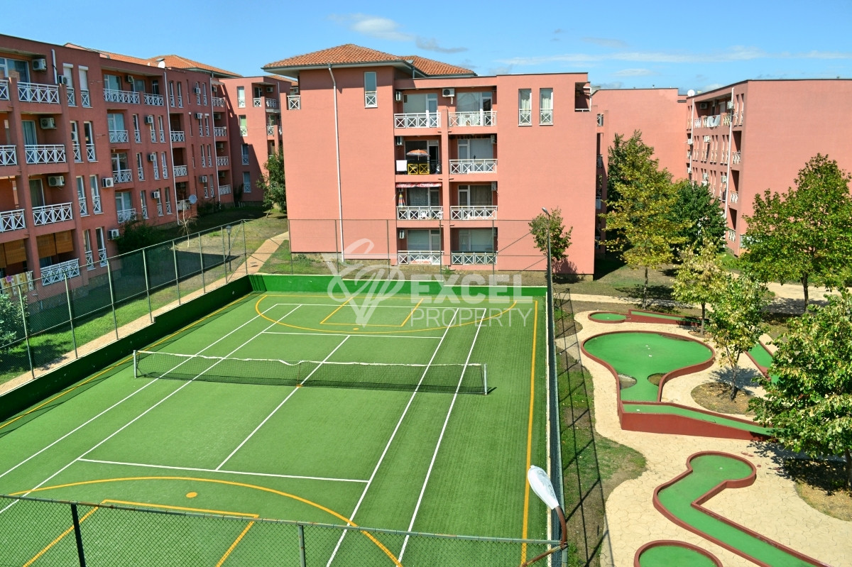 Студио с гледка към басейна Съни Дей 6