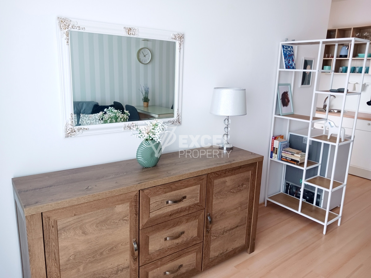 Стилен двустаен имот в комплекс Съни Дей 6