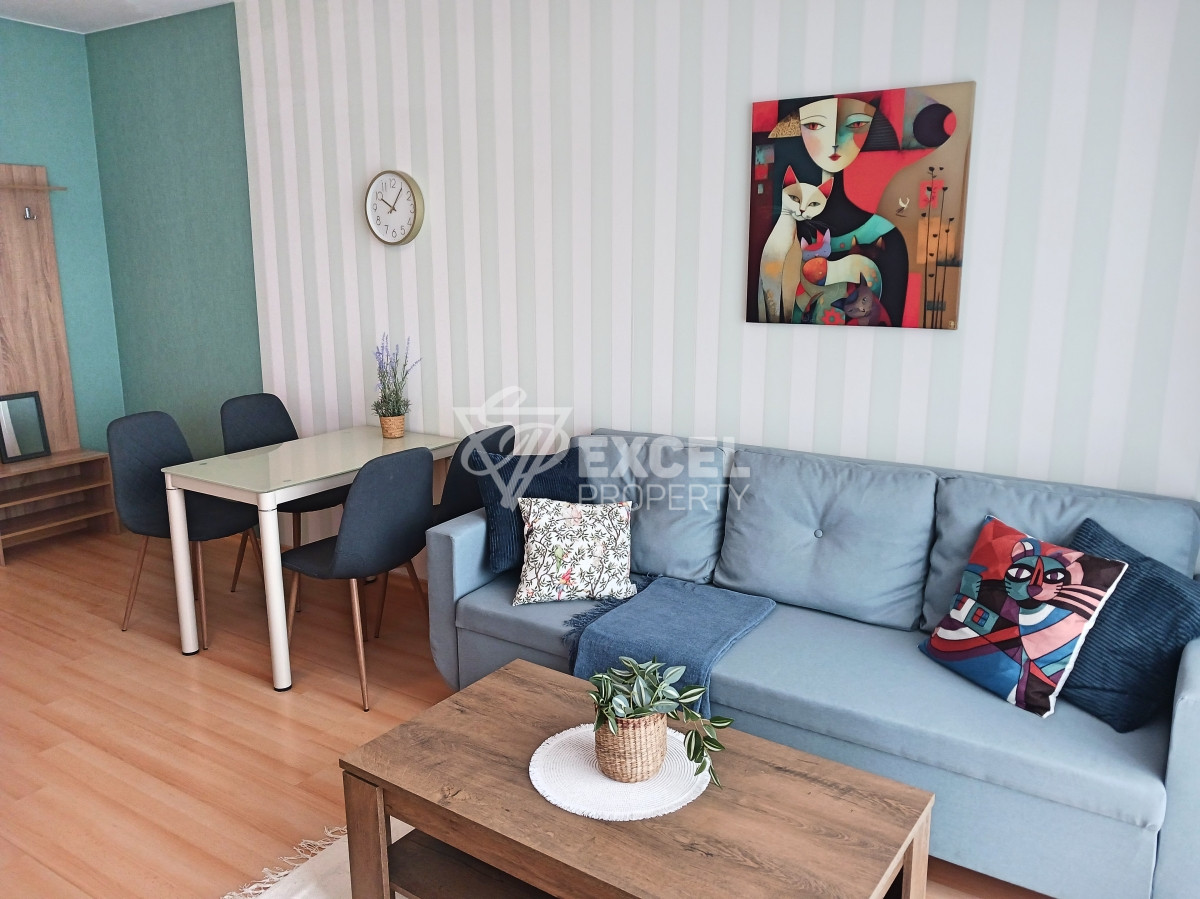 Стилен двустаен имот в комплекс Съни Дей 6