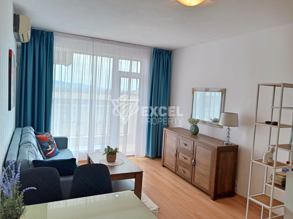 Стилен двустаен имот в комплекс Съни Дей 6