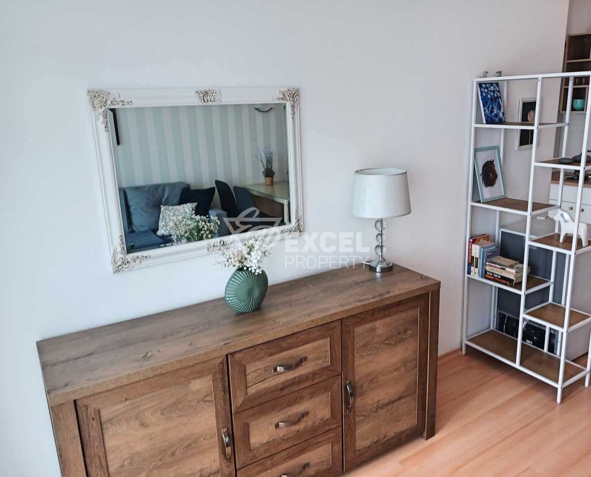 Стилен двустаен имот в комплекс Съни Дей 6