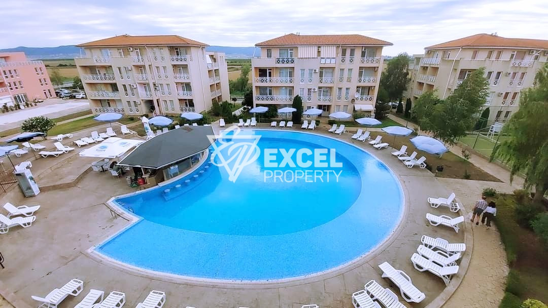 Стилен двустаен имот в комплекс Съни Дей 6