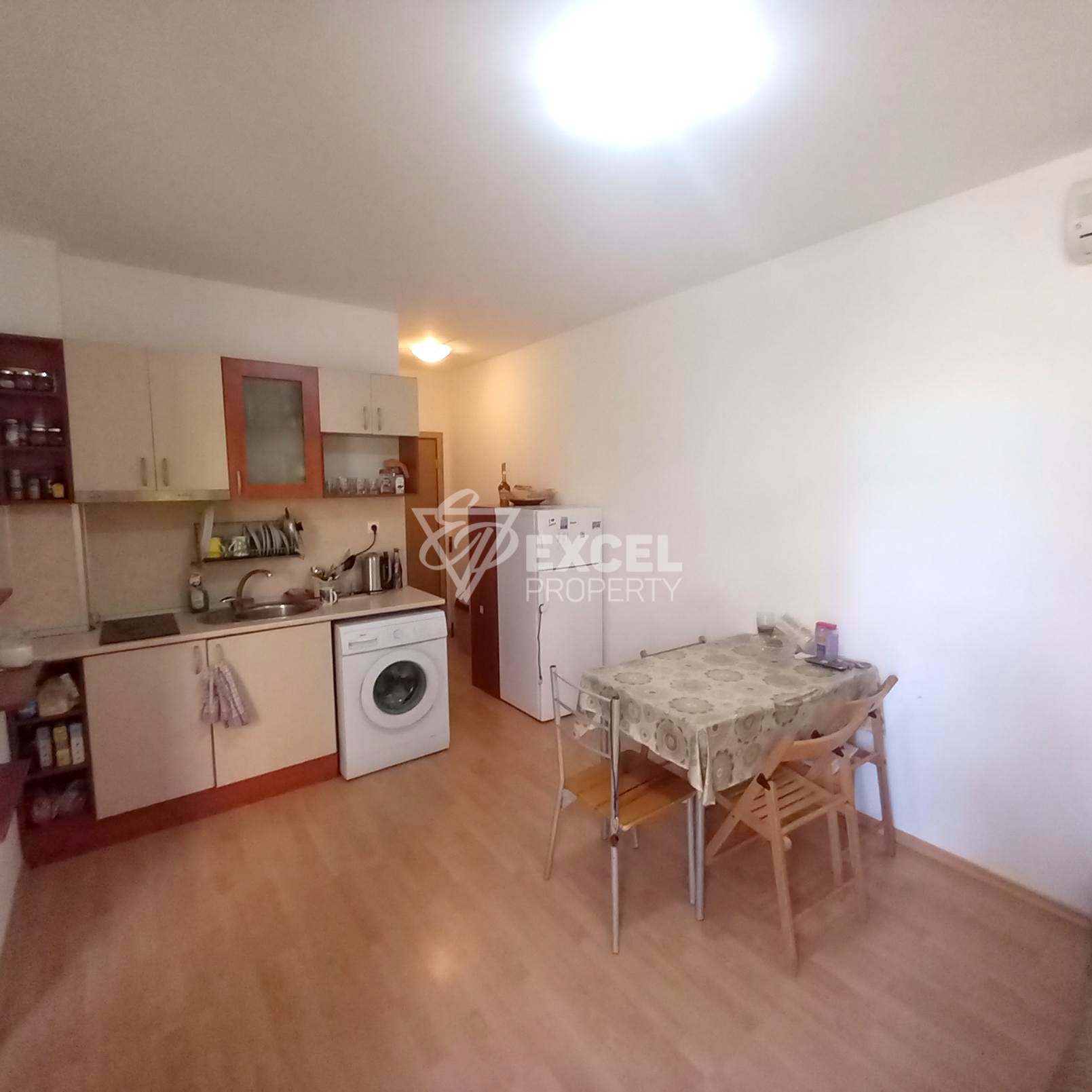 Обзаведено и уютно жилище в Сани Дей 6