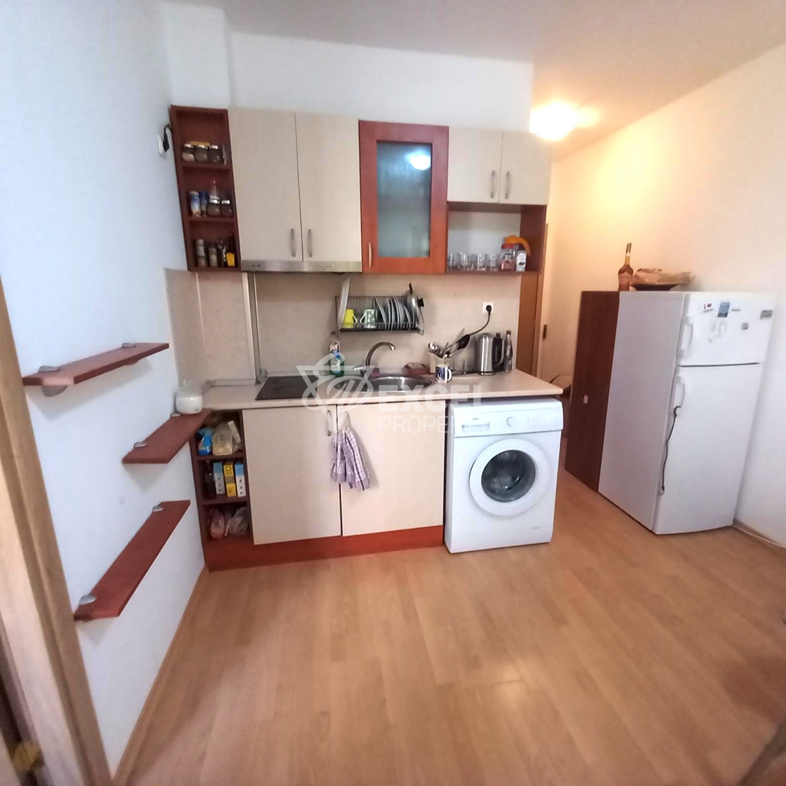 Обзаведено и уютно жилище в Сани Дей 6