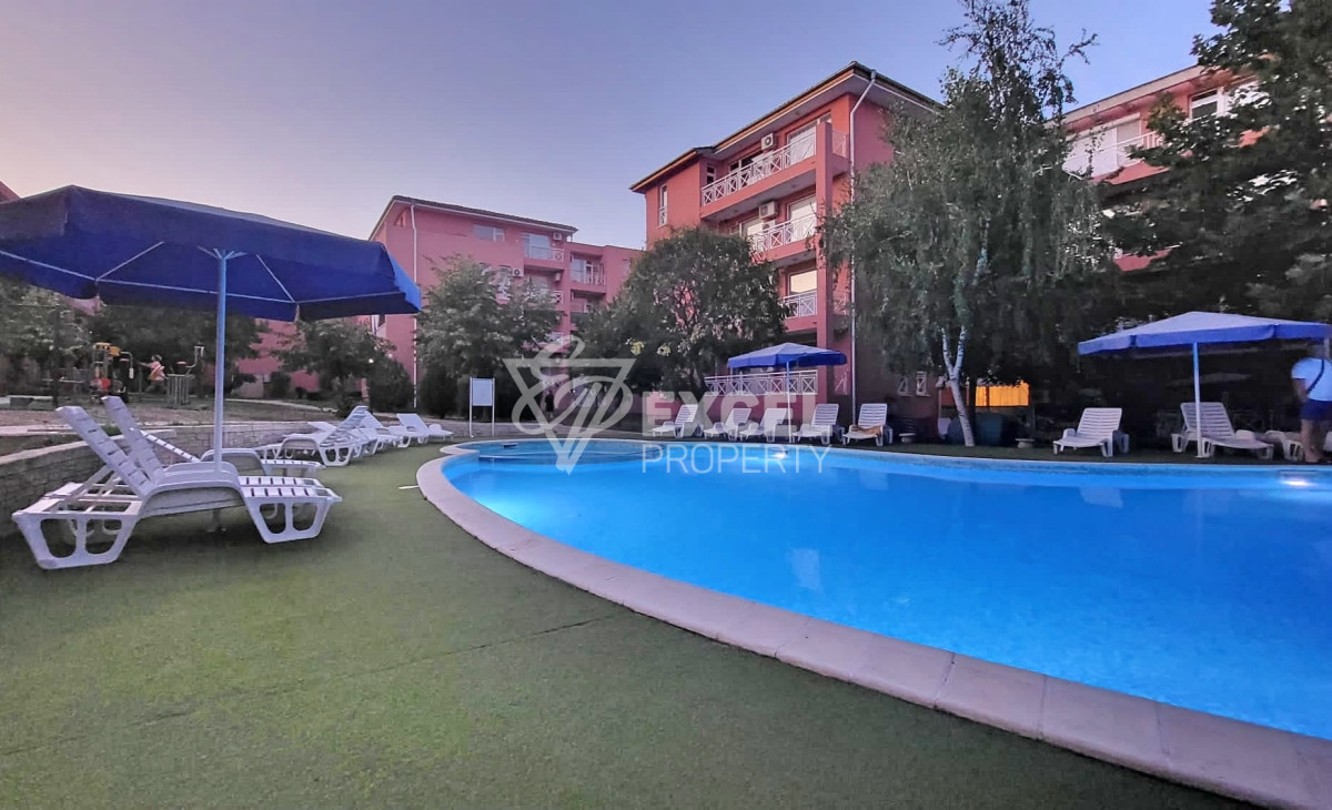 Мебелирано студио в комплекс Съни Дей 6