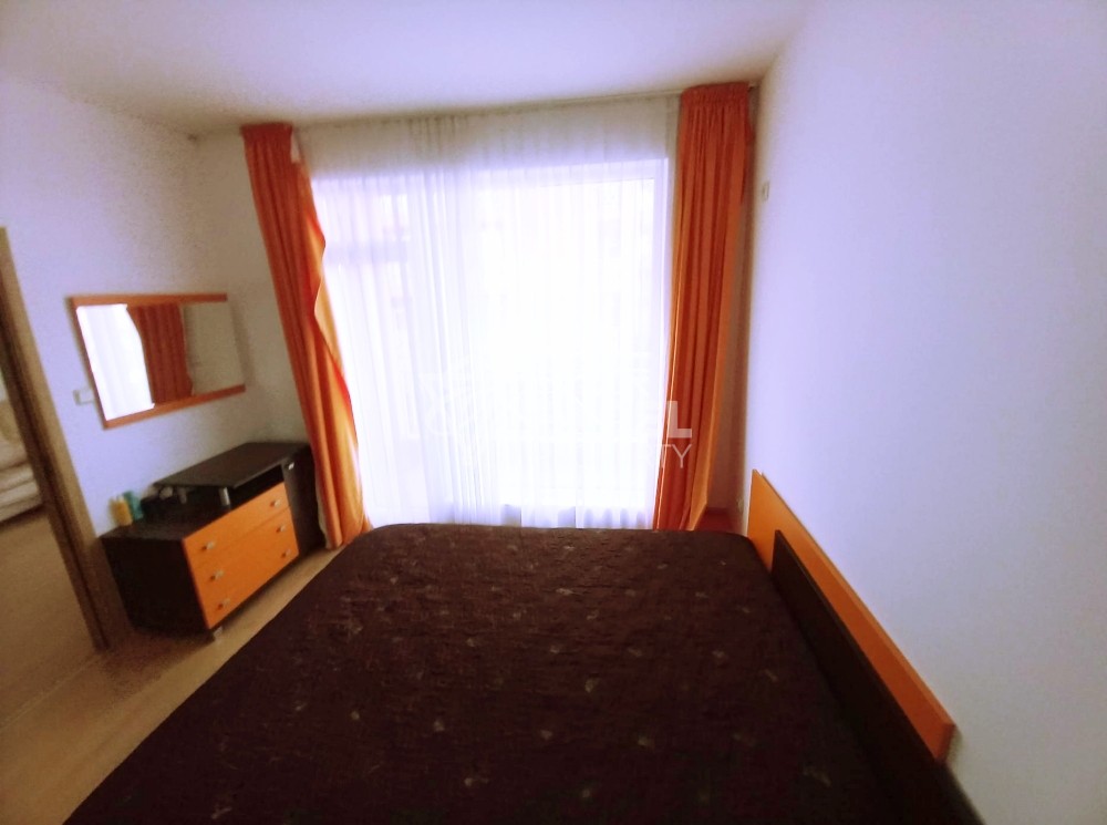 Двустаен обзаведен имот-в района на Слънчев бряг с платена такса поддръжка