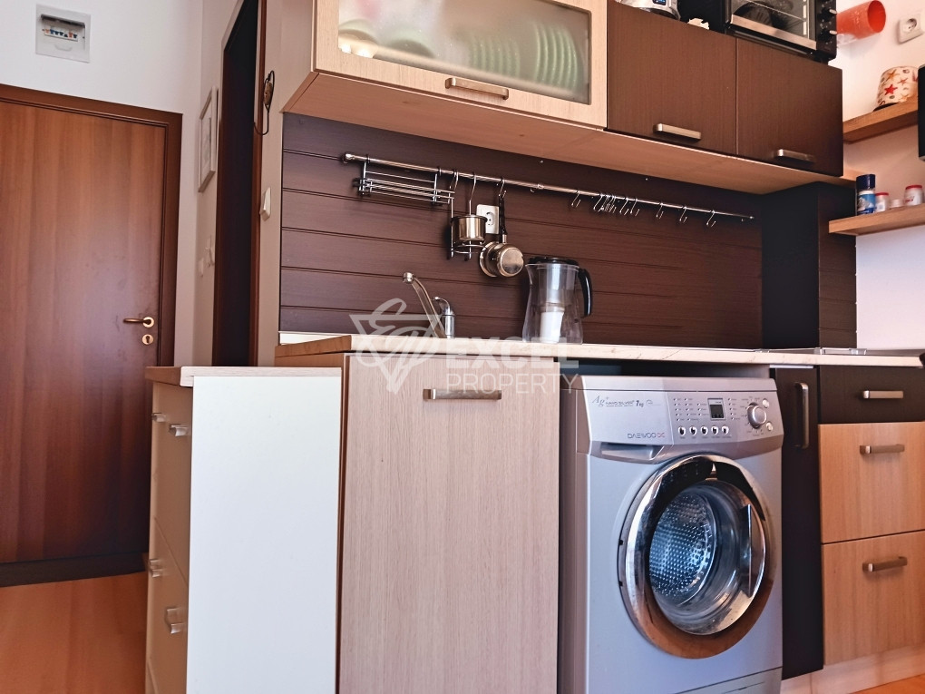 Тристаен  обзаведен апартамент с две тераси-Съни Дей 6