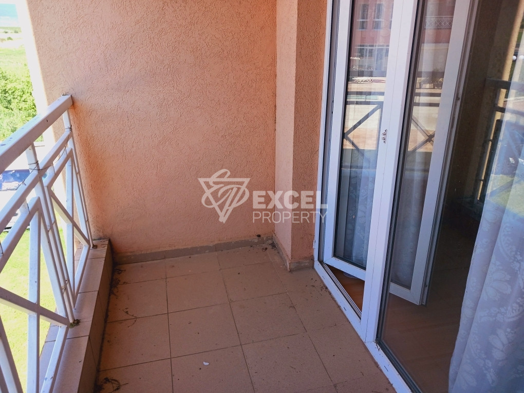 Тристаен  обзаведен апартамент с две тераси-Съни Дей 6