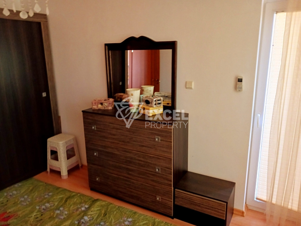 Тристаен  обзаведен апартамент с две тераси-Съни Дей 6