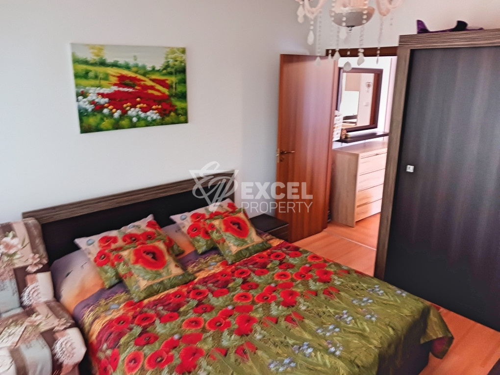 Тристаен  обзаведен апартамент с две тераси-Съни Дей 6