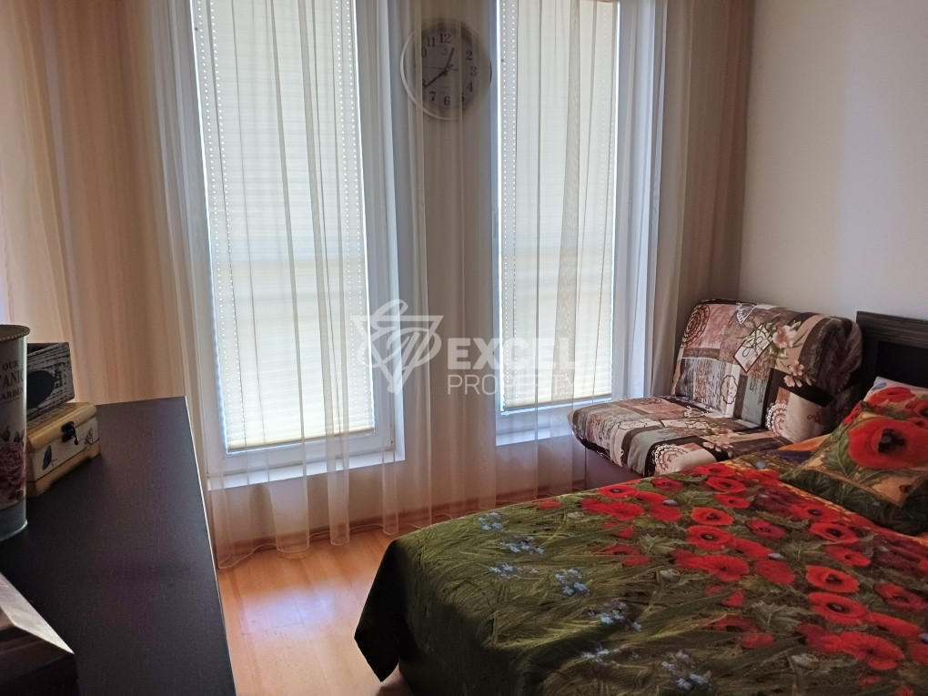 Тристаен  обзаведен апартамент с две тераси-Съни Дей 6