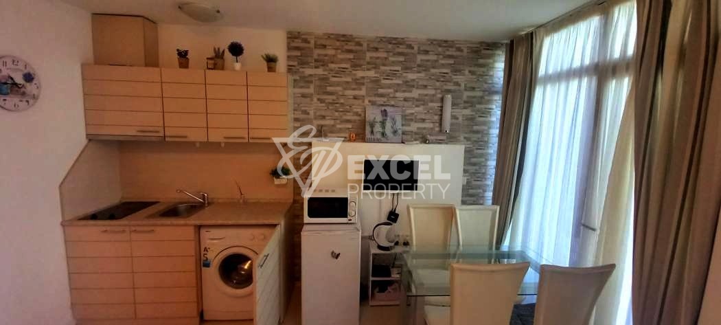 Просторен двустаен имот- мезонет, в комплекс Вила Ита