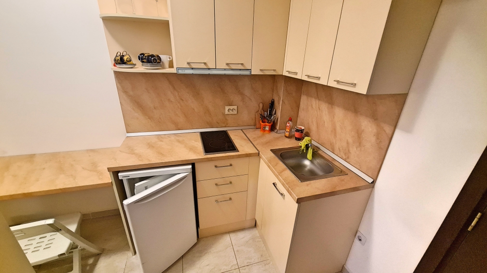 Просторно студио в комплекс Олимп, Свети Влас