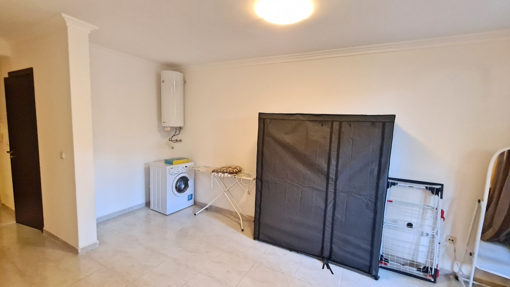 Просторно студио в комплекс Олимп, Свети Влас