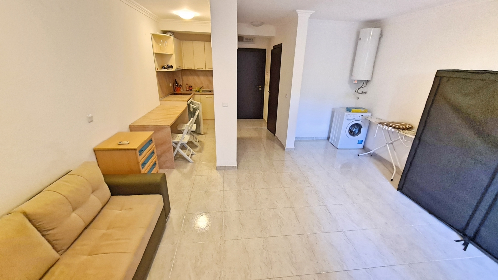 Просторно студио в комплекс Олимп, Свети Влас