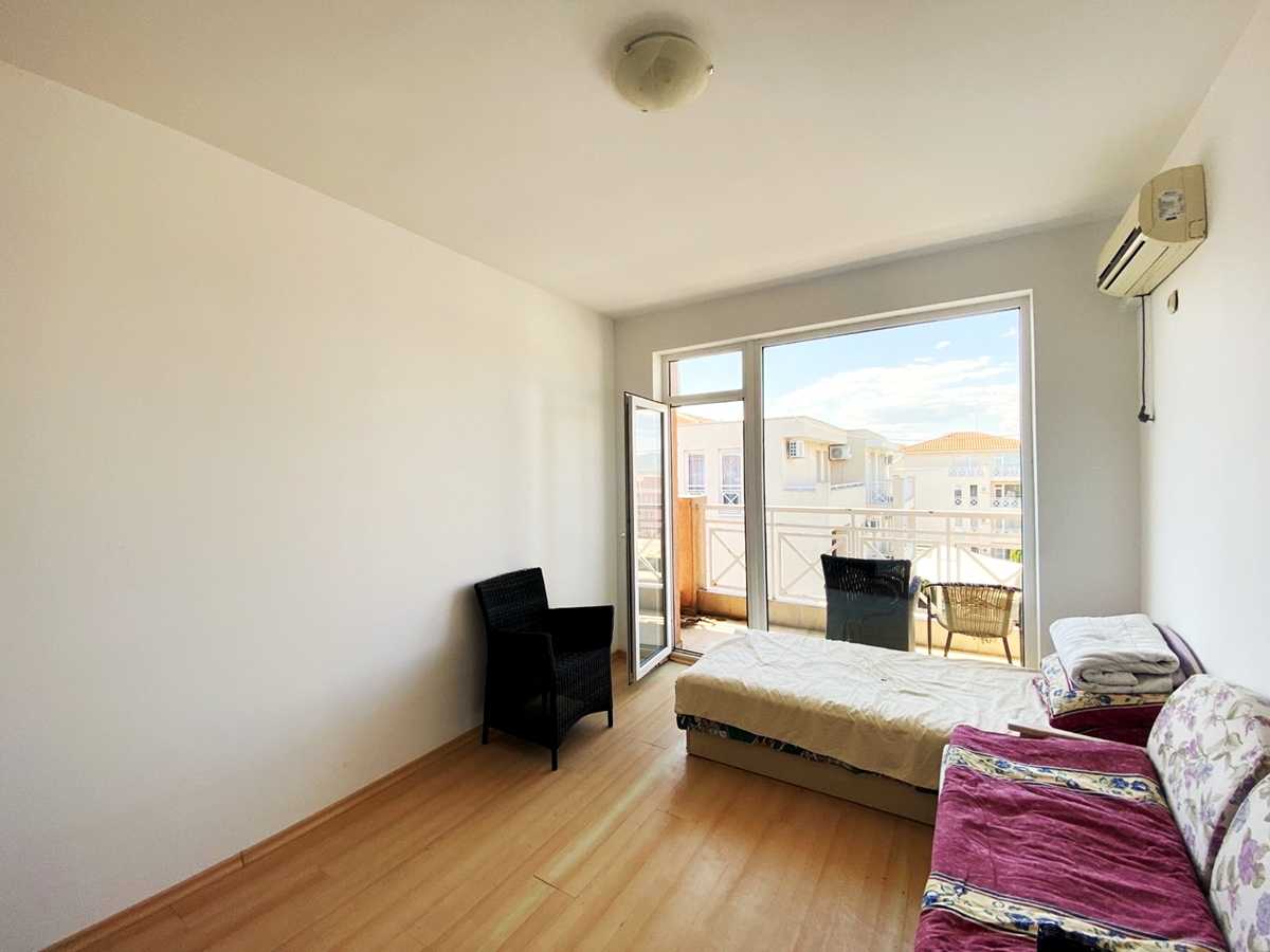 Студио в Съни дей 6.